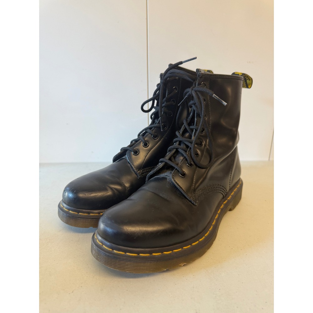 Dr. Martens 1460 Smooth Black Leather 8 Eye Boots Mens 7 Womens 9